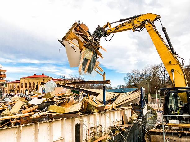 Best Construction Debris Removal  in Valley Stream, NY